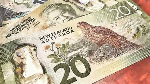 NZD/USD прогноз Форекс и аналитика на 17 февраля 2026